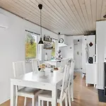 Antonella - 400m From The Sea By Interhome *