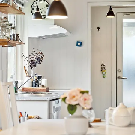 Antonella - 400m From The Sea By Interhome *