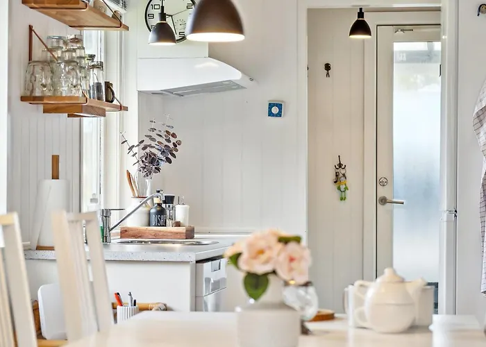 Antonella - 400m From The Sea By Interhome *